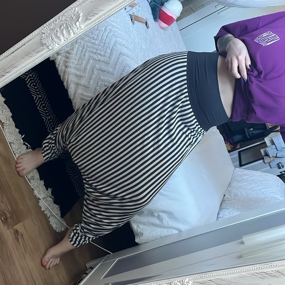 Handmade Balloon Yoga Pants - Picture 6 of 7